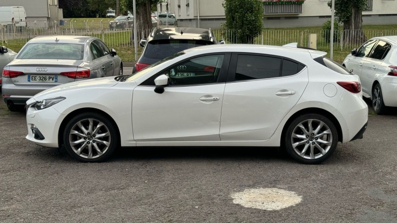 Photo 10 de l'offre de MAZDA MAZDA 3 2.0 SKYACTIV-G 165 DYNAMIQUE 5P à 16990€ chez Cerran Automobile