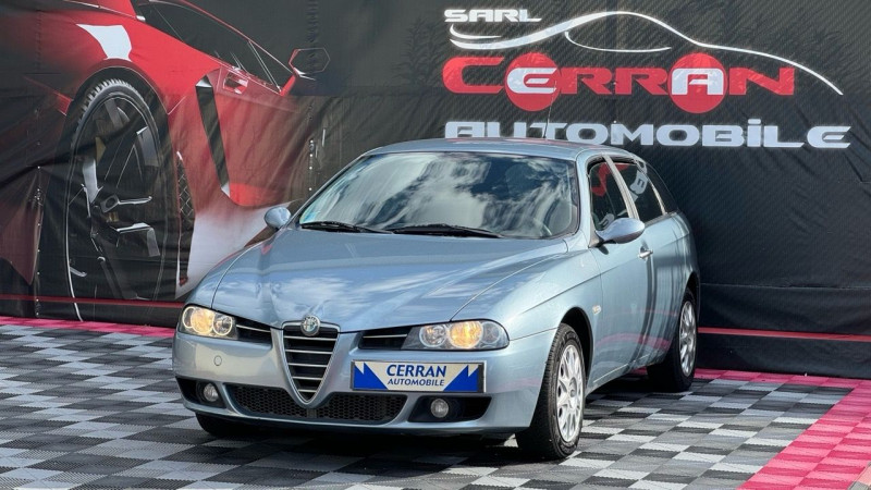 Photo 22 de l'offre de ALFA ROMEO 156 SW 1.9 JTD115 DISTINCTIVE à 3990€ chez Cerran Automobile