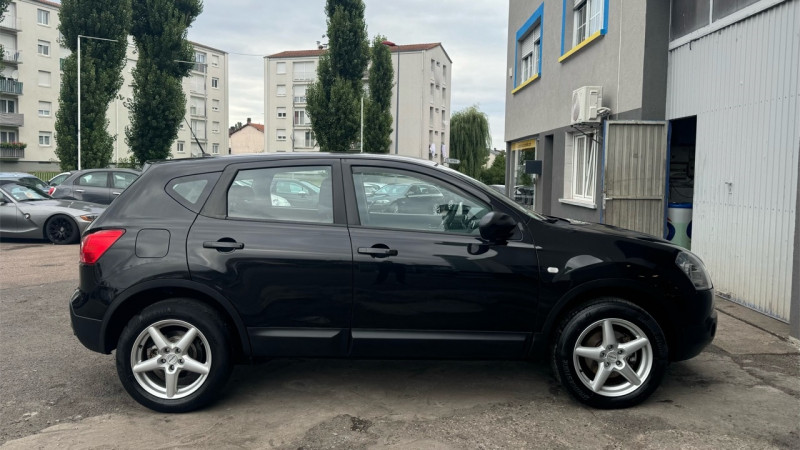 Photo 3 de l'offre de NISSAN QASHQAI 2.0 DCI 150CH ACENTA ALL-MODE à 7990€ chez Cerran Automobile