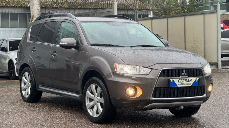 Photo 29 de l'offre de MITSUBISHI OUTLANDER 2.2 DI-D CLEARTEC INTENSE 4WD 7 PLACES à 11990€ chez Cerran Automobile