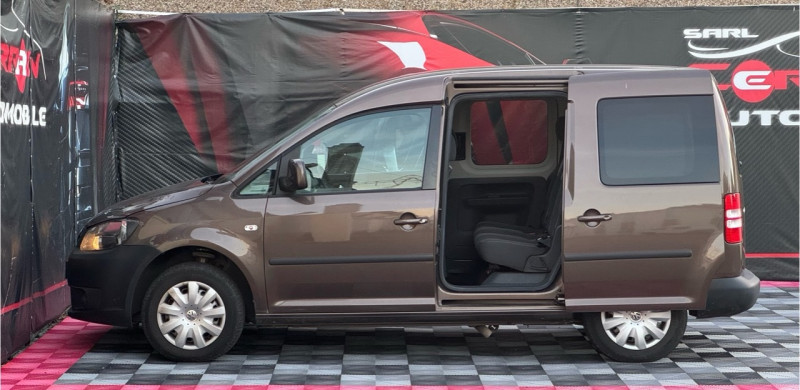 Photo 4 de l'offre de VOLKSWAGEN CADDY 1.6 TDI 102CH TPMR EQUIPE TPMR  POUR HANDICAP à 14990€ chez Cerran Automobile