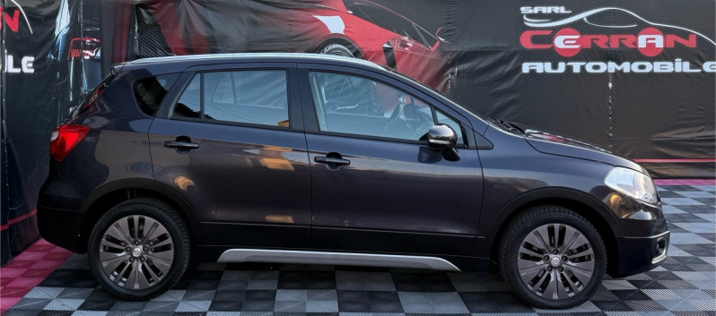 Photo 10 de l'offre de SUZUKI SX4 S-CROSS 1.6 DDIS PRIVILEGE à 7990€ chez Cerran Automobile