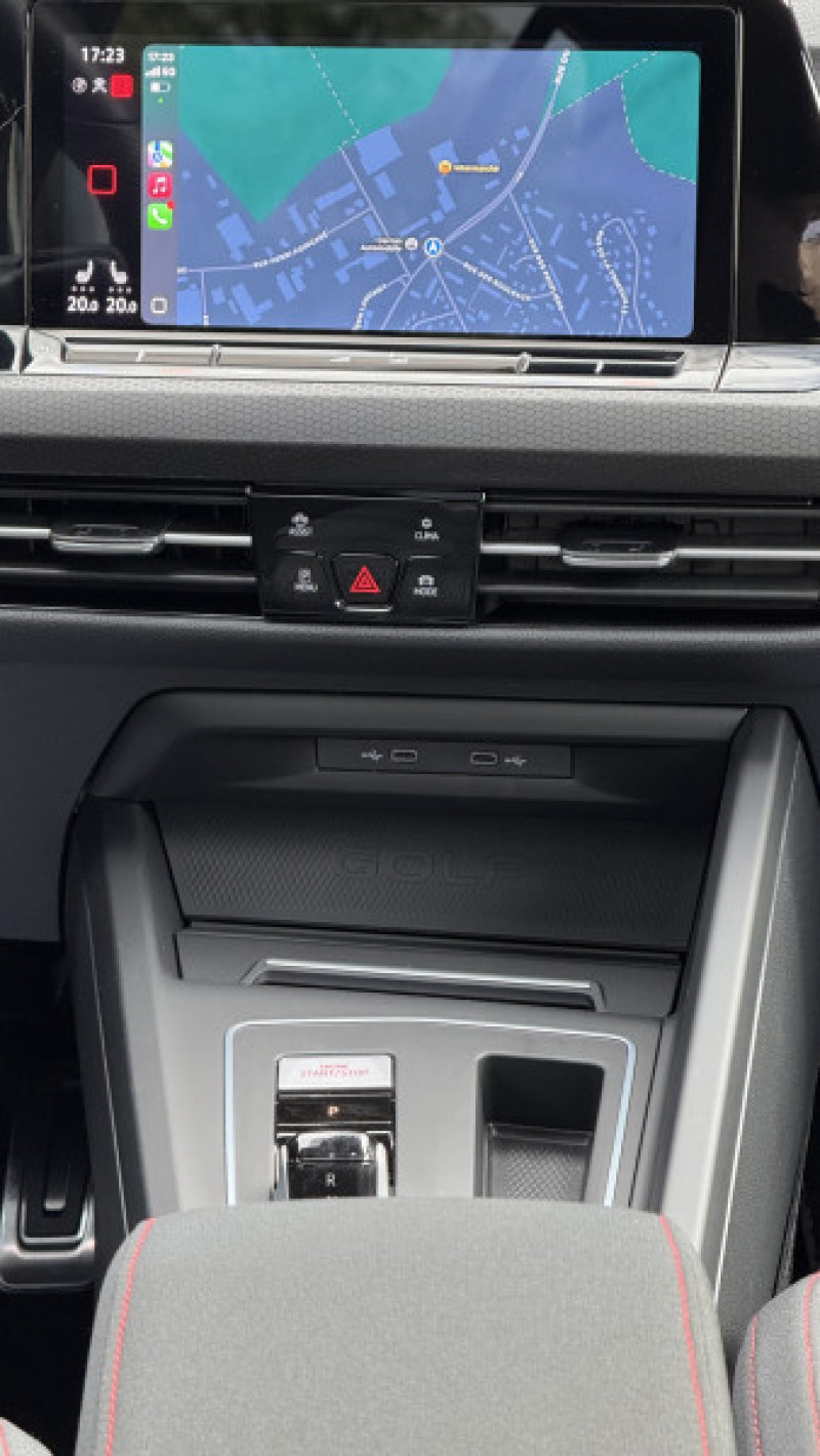 Photo 29 de l'offre de VOLKSWAGEN GOLF VIII 2.0 TSI 245CH GTI DSG7 à 34990€ chez Cerran Automobile