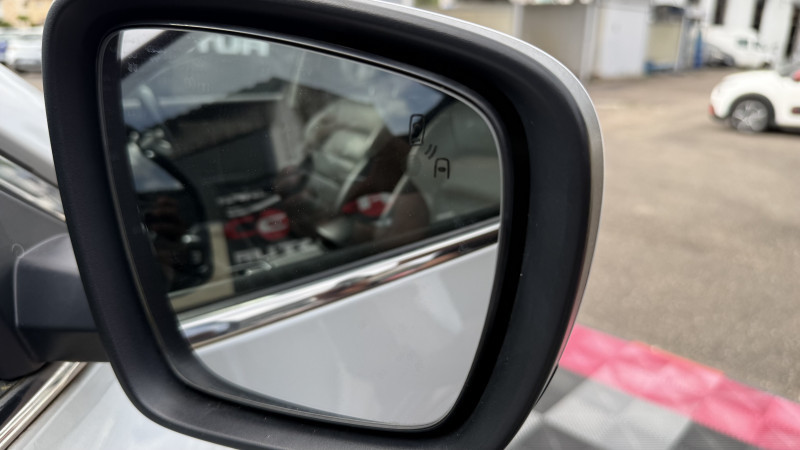 Photo 35 de l'offre de RENAULT KOLEOS II 2.0 DCI 175CH ENERGY INITIALE PARIS 4X4 X-TRONIC à 17990€ chez Cerran Automobile