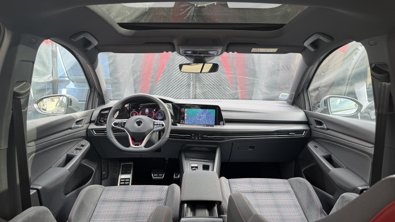 Photo 6 de l'offre de VOLKSWAGEN GOLF VIII 2.0 TSI 245CH GTI DSG7 à 34990€ chez Cerran Automobile
