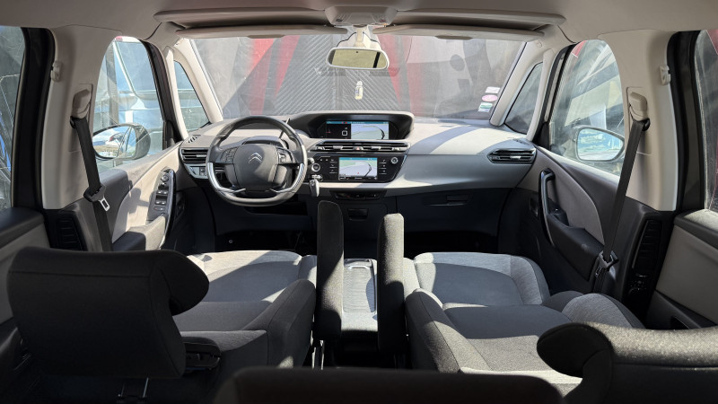Photo 5 de l'offre de CITROEN GRAND C4 PICASSO PURETECH 130CH FEEL S&S EAT6 à 11990€ chez Cerran Automobile