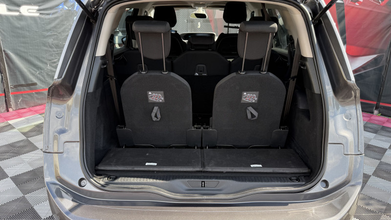 Photo 8 de l'offre de CITROEN GRAND C4 PICASSO PURETECH 130CH FEEL S&S EAT6 à 11990€ chez Cerran Automobile