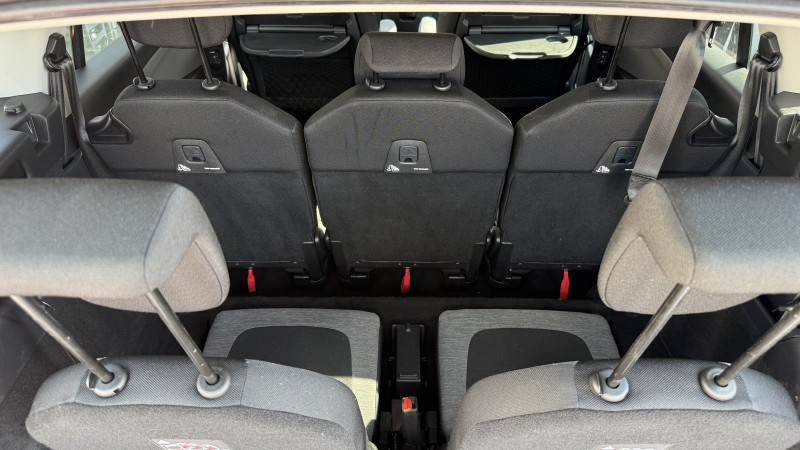 Photo 26 de l'offre de CITROEN GRAND C4 PICASSO PURETECH 130CH FEEL S&S EAT6 à 11990€ chez Cerran Automobile