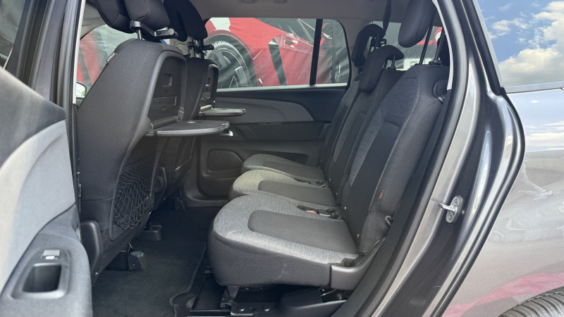 Photo 7 de l'offre de CITROEN GRAND C4 PICASSO PURETECH 130CH FEEL S&S EAT6 à 11990€ chez Cerran Automobile