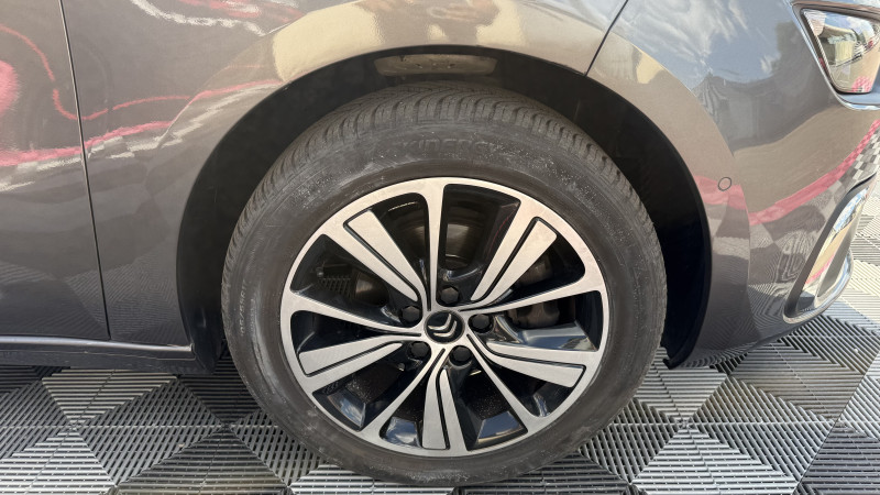 Photo 37 de l'offre de CITROEN GRAND C4 PICASSO PURETECH 130CH FEEL S&S EAT6 à 11990€ chez Cerran Automobile