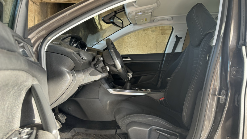 Photo 6 de l'offre de PEUGEOT 308 SW 1.6 BLUEHDI FAP 120CH ALLURE à 7990€ chez Cerran Automobile