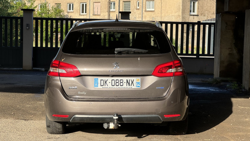 Photo 11 de l'offre de PEUGEOT 308 SW 1.6 BLUEHDI FAP 120CH ALLURE à 7990€ chez Cerran Automobile