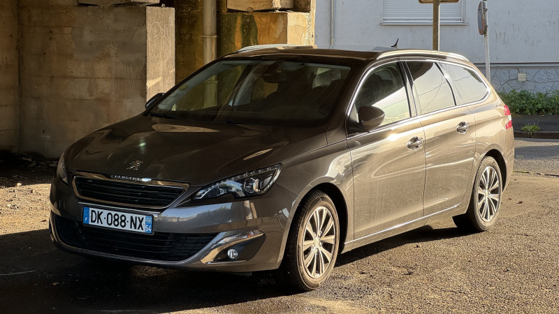 Peugeot 308 SW 1.6 BLUEHDI FAP 120CH ALLURE Diesel MARRON Occasion à vendre