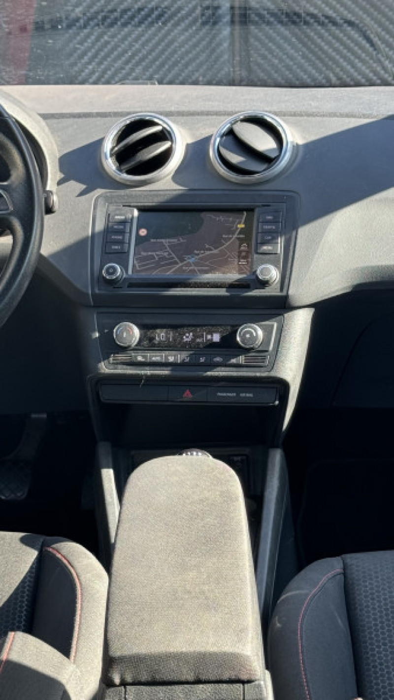 Photo 16 de l'offre de SEAT IBIZA SC 1.2 TSI 110CH FR à 9990€ chez Cerran Automobile
