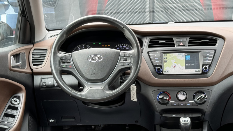 Photo 26 de l'offre de HYUNDAI I20 1.2 84 CREATIVE à 6990€ chez Cerran Automobile
