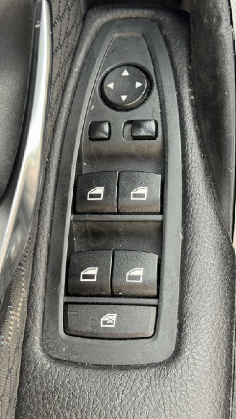 Photo 21 de l'offre de BMW SERIE 3 (F30) 320DA 184CH M SPORT à 11990€ chez Cerran Automobile