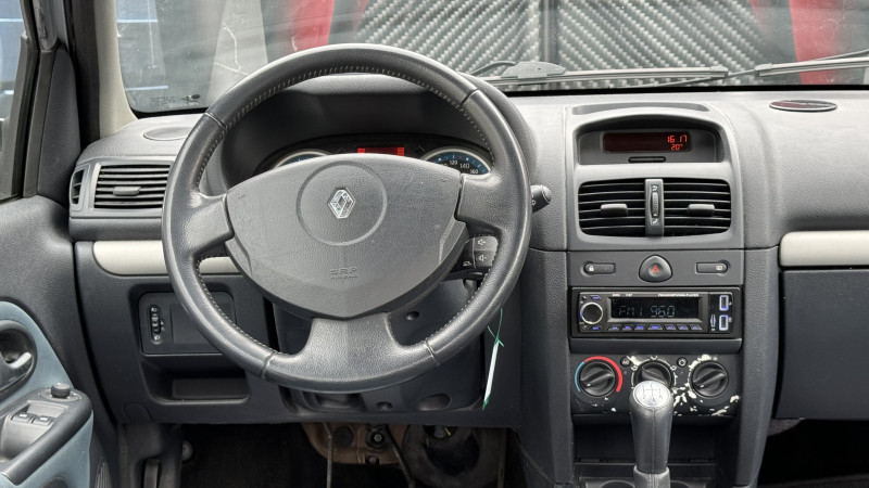 Photo 21 de l'offre de RENAULT CLIO II 1.5 DCI 65CH CAMPUS 5P à 3990€ chez Cerran Automobile