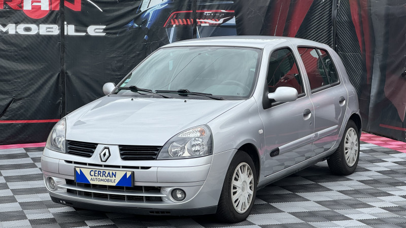 Photo 37 de l'offre de RENAULT CLIO II 1.5 DCI 65CH CAMPUS 5P à 3990€ chez Cerran Automobile