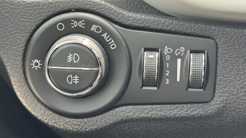 Photo 15 de l'offre de FIAT 500X 1.4 MULTIAIR 16V 140CH COLLEZIONE DCT à 11990€ chez Cerran Automobile