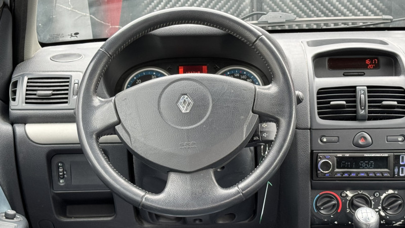 Photo 11 de l'offre de RENAULT CLIO II 1.5 DCI 65CH CAMPUS 5P à 3990€ chez Cerran Automobile