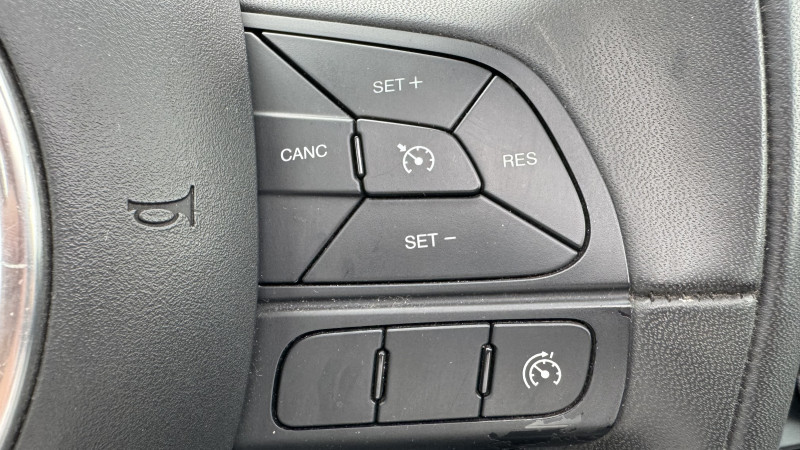 Photo 14 de l'offre de FIAT 500X 1.4 MULTIAIR 16V 140CH COLLEZIONE DCT à 11990€ chez Cerran Automobile