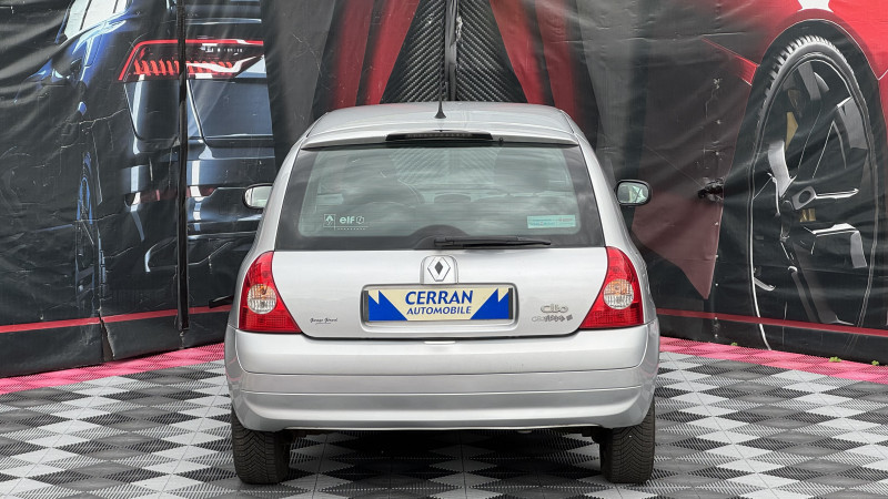 Photo 38 de l'offre de RENAULT CLIO II 1.5 DCI 65CH CAMPUS 5P à 3990€ chez Cerran Automobile