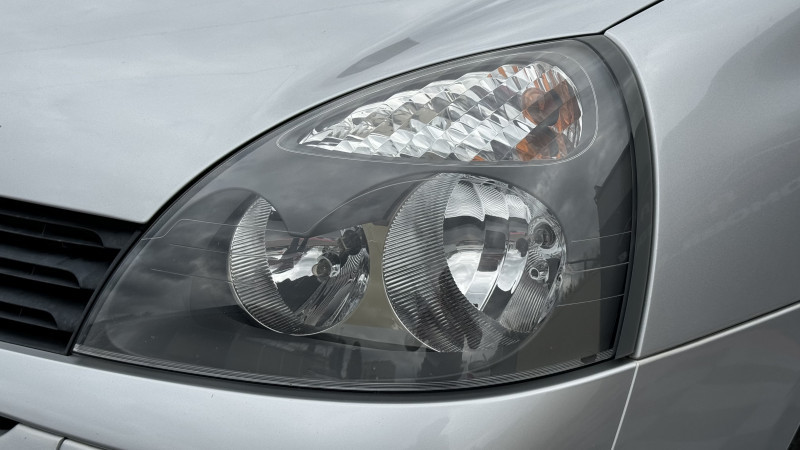 Photo 29 de l'offre de RENAULT CLIO II 1.5 DCI 65CH CAMPUS 5P à 3990€ chez Cerran Automobile