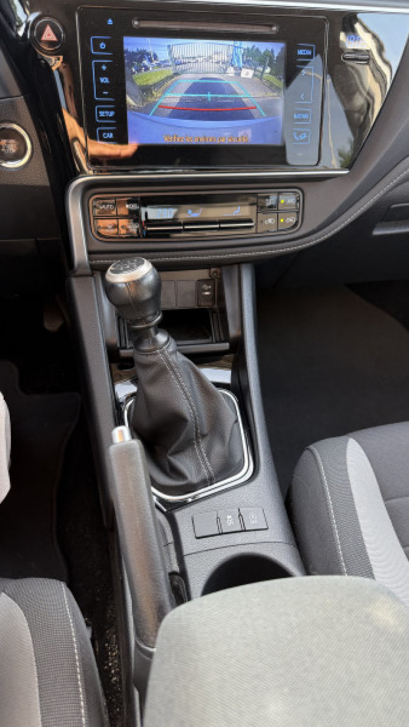 Photo 13 de l'offre de TOYOTA AURIS 1.2 TURBO 116CH TECHNOLINE à 11990€ chez Cerran Automobile