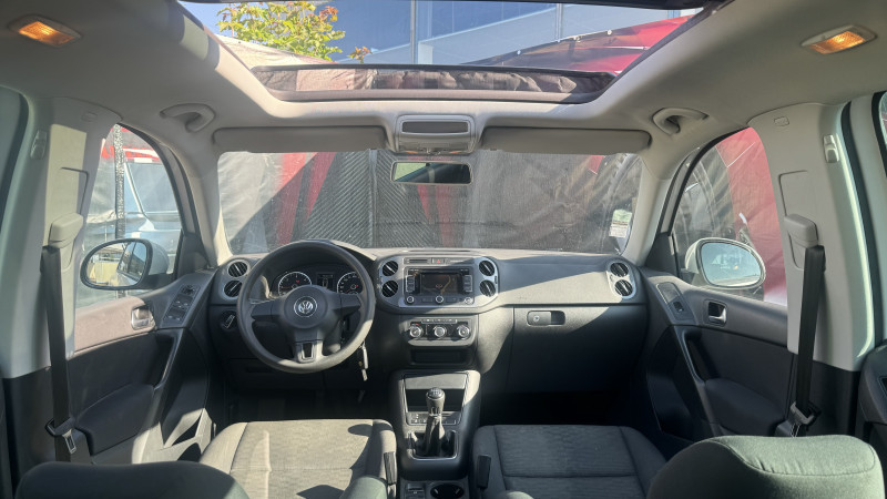 Photo 6 de l'offre de VOLKSWAGEN TIGUAN 2.0 TDI 110CH BLUEMOTION TECHNOLOGY FAP à 8990€ chez Cerran Automobile