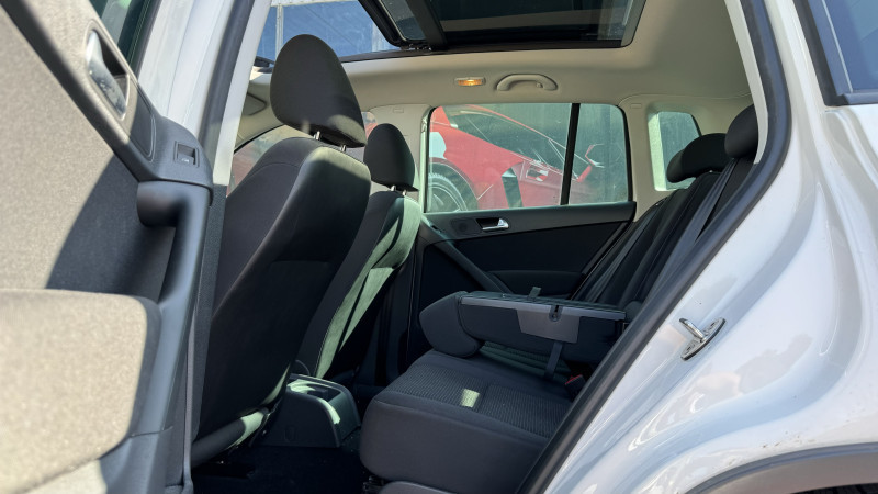 Photo 7 de l'offre de VOLKSWAGEN TIGUAN 2.0 TDI 110CH BLUEMOTION TECHNOLOGY FAP à 8990€ chez Cerran Automobile
