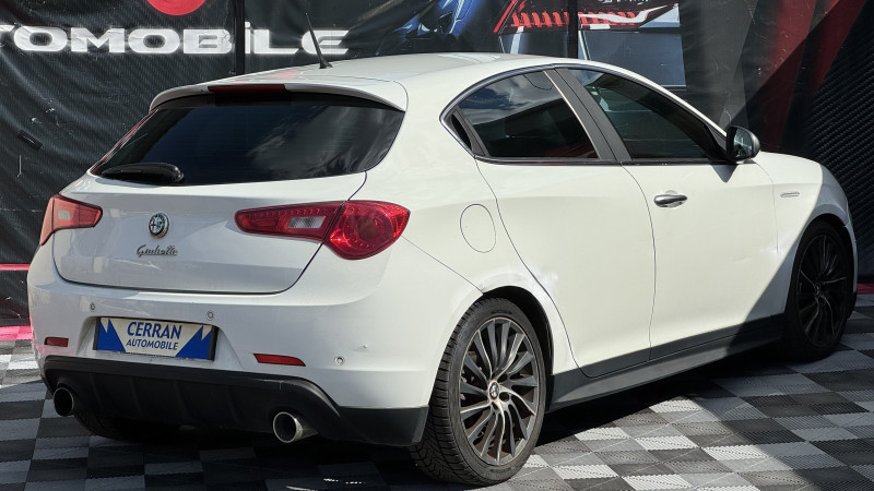Photo 8 de l'offre de ALFA ROMEO GIULIETTA 1.6 JTDM DISTINCTIVE STOP&START à 5990€ chez Cerran Automobile