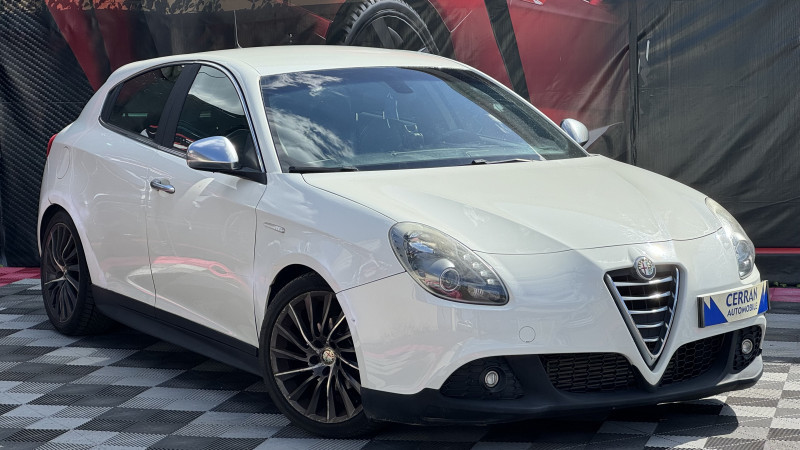 Photo 42 de l'offre de ALFA ROMEO GIULIETTA 1.6 JTDM DISTINCTIVE STOP&START à 5990€ chez Cerran Automobile