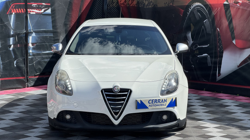 Photo 40 de l'offre de ALFA ROMEO GIULIETTA 1.6 JTDM DISTINCTIVE STOP&START à 5990€ chez Cerran Automobile