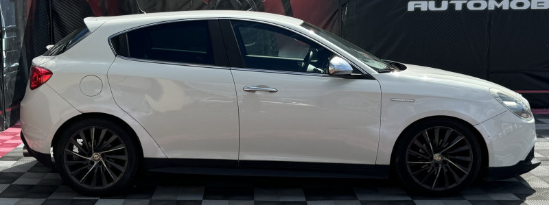 Photo 4 de l'offre de ALFA ROMEO GIULIETTA 1.6 JTDM DISTINCTIVE STOP&START à 5990€ chez Cerran Automobile