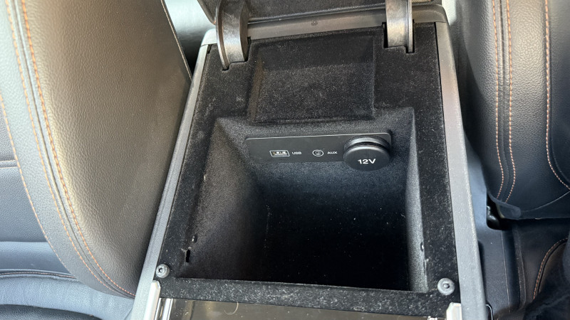 Photo 15 de l'offre de JAGUAR XE 2.0 240CH PURE BVA8 à 17990€ chez Cerran Automobile