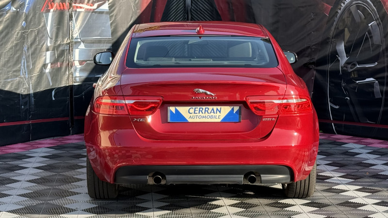 Photo 48 de l'offre de JAGUAR XE 2.0 240CH PURE BVA8 à 17990€ chez Cerran Automobile