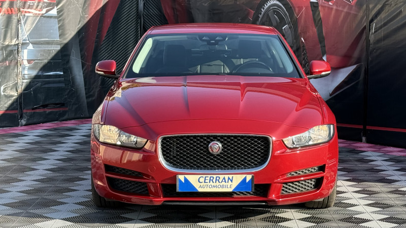 Photo 42 de l'offre de JAGUAR XE 2.0 240CH PURE BVA8 à 17990€ chez Cerran Automobile