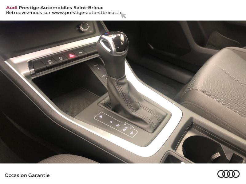 Photo 17 de l'offre de AUDI Q3 35 TDI 150ch Design S tronic 7 à 34900€ chez Prestige Automobiles – Audi St Brieuc