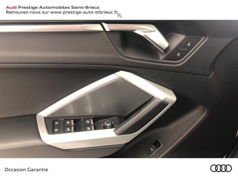 Photo 10 de l'offre de AUDI Q3 35 TDI 150ch Design S tronic 7 à 34900€ chez Prestige Automobiles – Audi St Brieuc