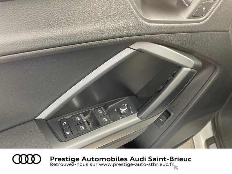 Photo 9 de l'offre de AUDI Q3 2.0 TDI 150ch S line S tronic 7 à 34900€ chez Prestige Automobiles – Audi St Brieuc