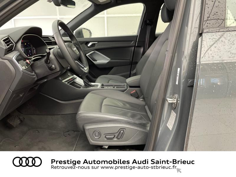 Photo 12 de l'offre de AUDI Q3 35 TDI 150ch Business line quattro S tronic 7 à 42990€ chez Prestige Automobiles – Audi St Brieuc