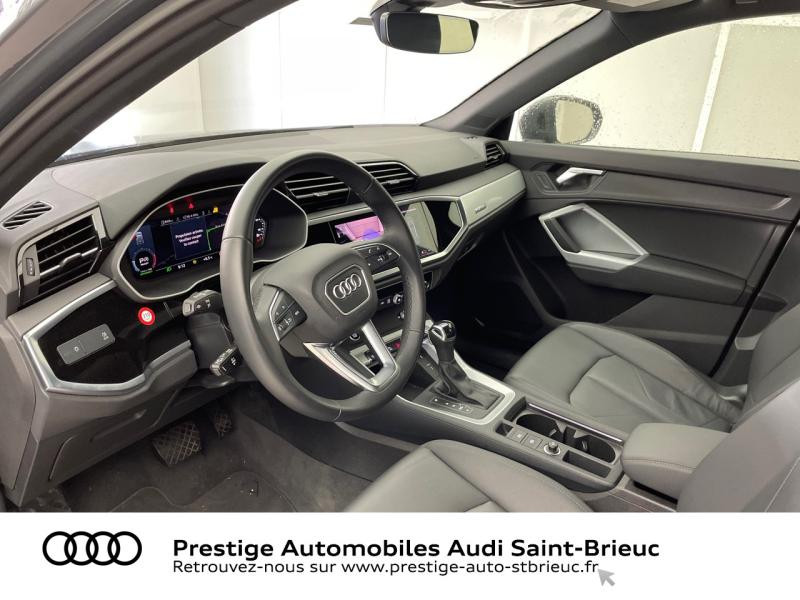 Photo 9 de l'offre de AUDI Q3 35 TDI 150ch Business line quattro S tronic 7 à 42990€ chez Prestige Automobiles – Audi St Brieuc