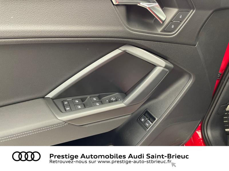 Photo 14 de l'offre de AUDI Q3 45 TFSI e 245ch S line S tronic 6 à 47990€ chez Prestige Automobiles – Audi St Brieuc