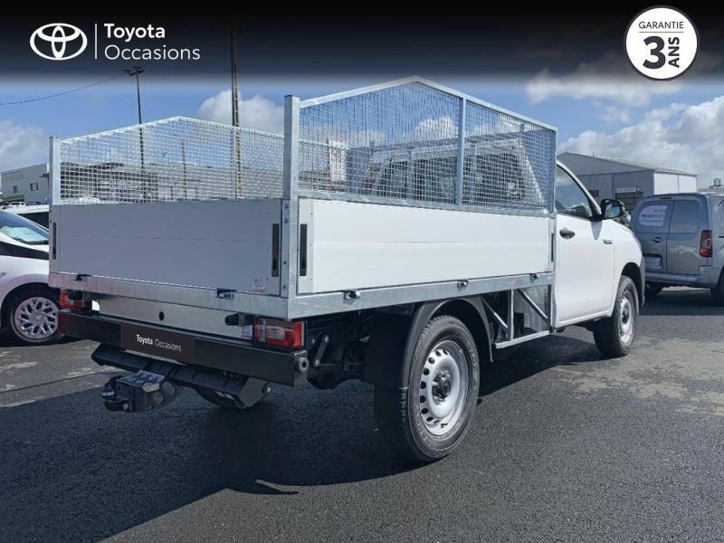 Photo 18 de l'offre de TOYOTA Hilux 2.4 D-4D Simple Cabine LeCap 2WD RC21 à 37980€ chez Toyota Professionnal Brest