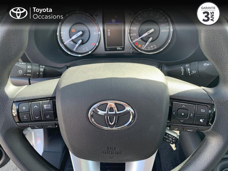 Photo 20 de l'offre de TOYOTA Hilux 2.4 D-4D Simple Cabine LeCap 2WD RC21 à 37980€ chez Toyota Professionnal Brest