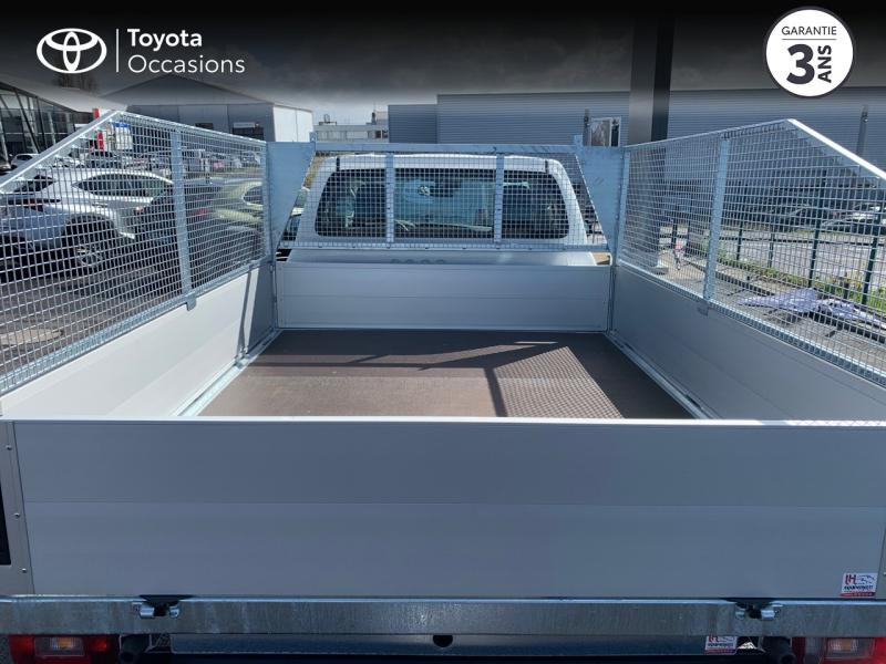 Photo 10 de l'offre de TOYOTA Hilux 2.4 D-4D Simple Cabine LeCap 2WD RC21 à 37980€ chez Toyota Professionnal Brest