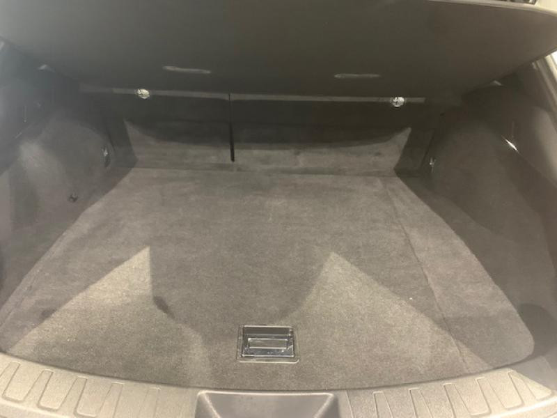 Photo 17 de l'offre de LEXUS UX 250h 2WD F SPORT Executive à 33700€ chez Audace automobiles - Lexus Lorient