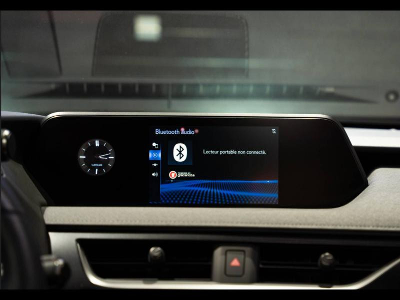 Photo 24 de l'offre de LEXUS UX 300e Pack à 34900€ chez Audace automobiles - Lexus Lorient