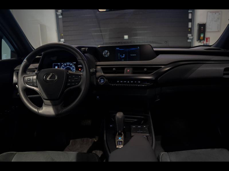 Photo 19 de l'offre de LEXUS UX 300e Pack à 34900€ chez Audace automobiles - Lexus Lorient