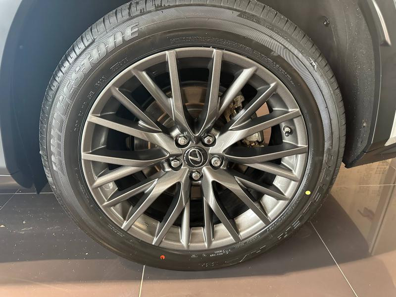 Photo 6 de l'offre de LEXUS RX 450h 4WD F SPORT Euro6d-T 15cv à 46990€ chez Audace automobiles - Lexus Lorient